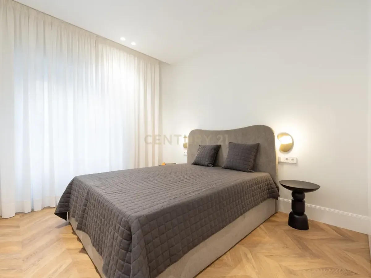 PISO REFORMADO Y AMUEBLADO JUNTO A PLAZA MARQUES DE SALAMANCA