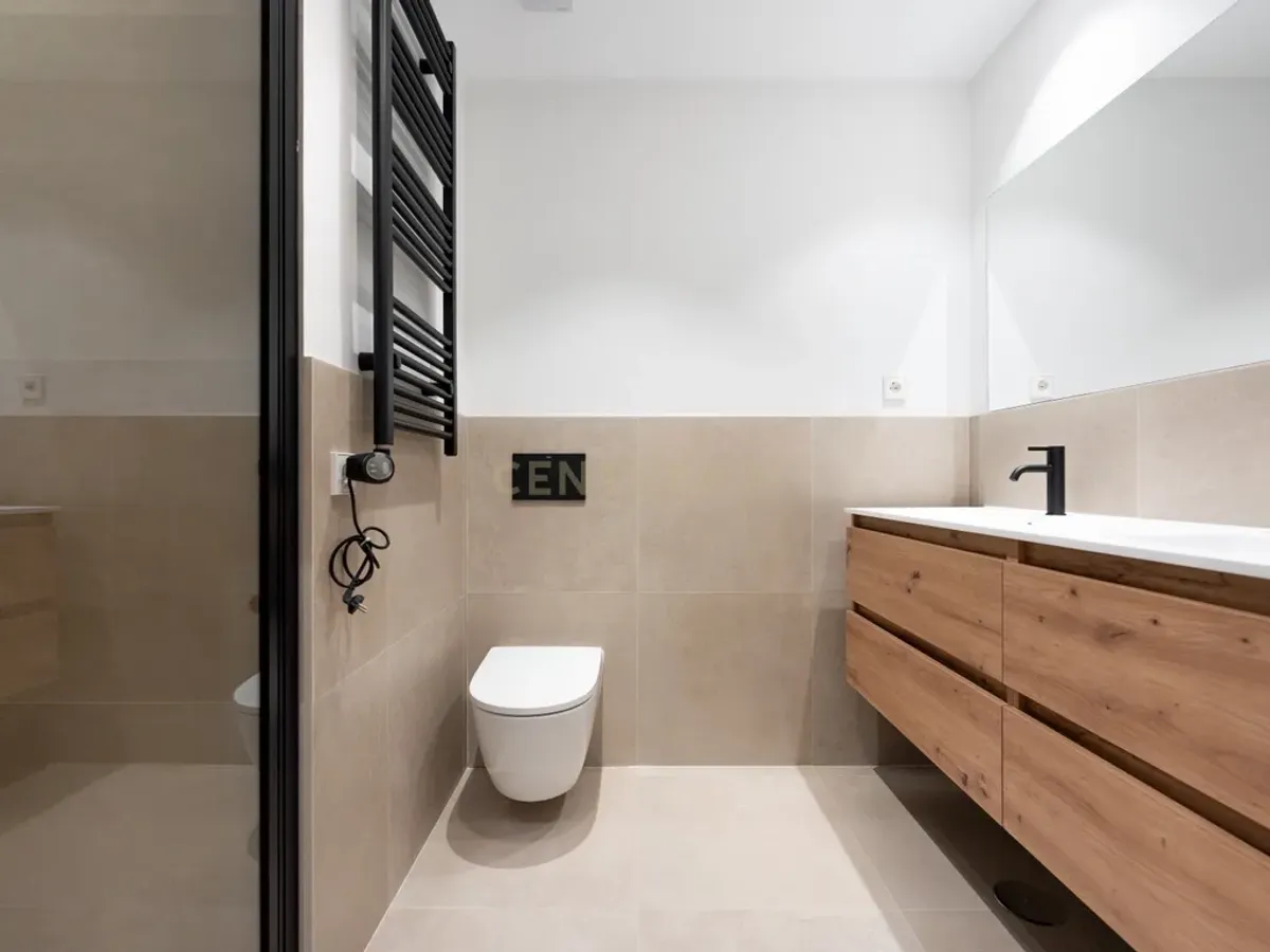 PISO REFORMADO Y AMUEBLADO JUNTO A PLAZA MARQUES DE SALAMANCA