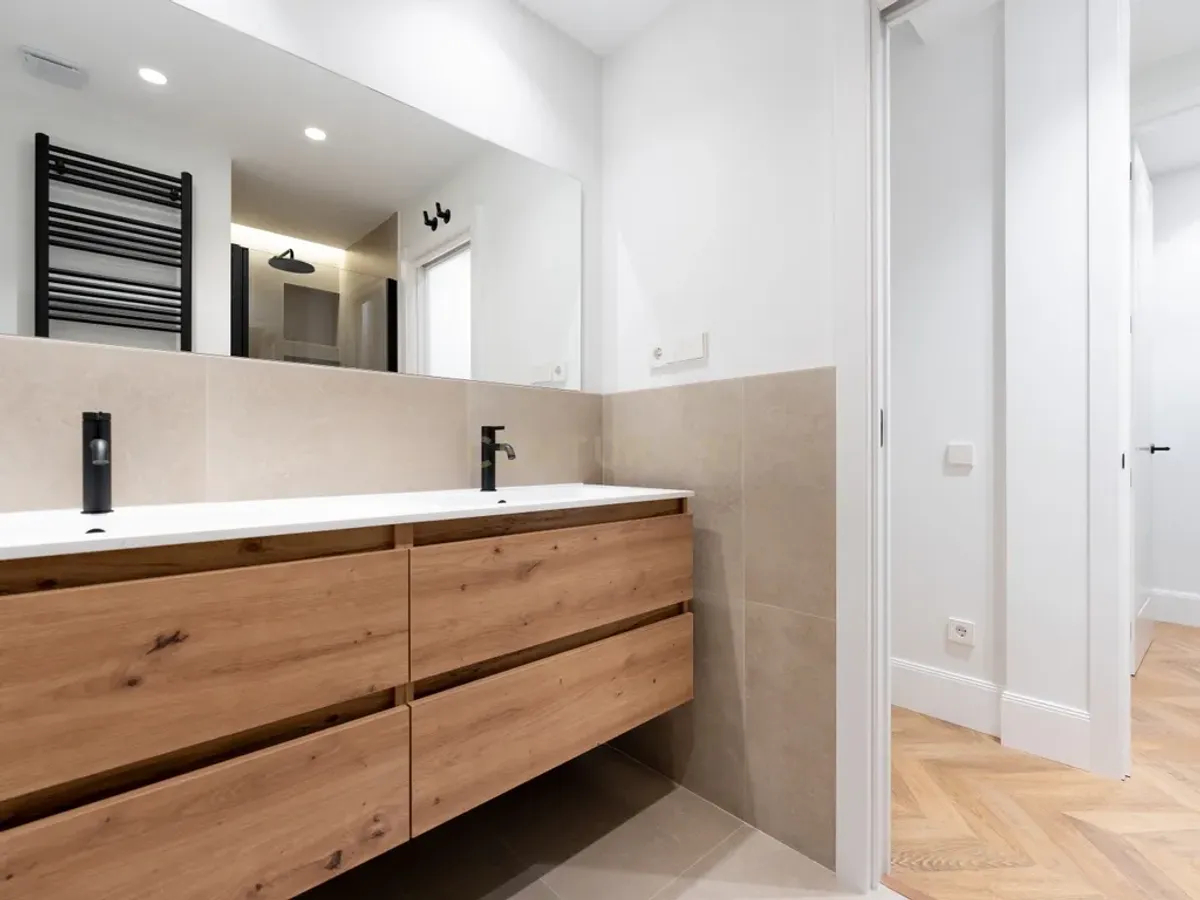 PISO REFORMADO Y AMUEBLADO JUNTO A PLAZA MARQUES DE SALAMANCA