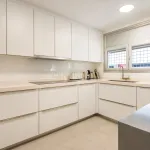 Casa con piscina privada y terrazas en Poblenou: un auténtico oasis en Barcelona 9