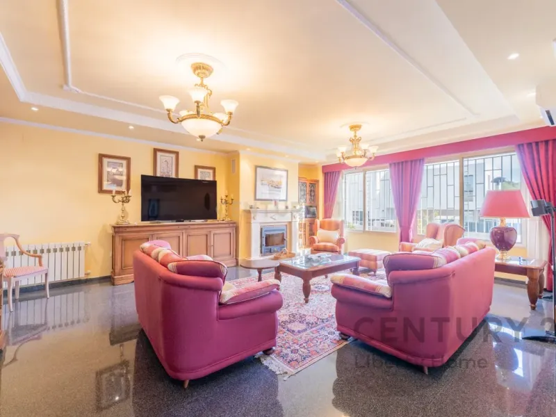 Señorial Chalet en Santa Apolonia (El Vedat)