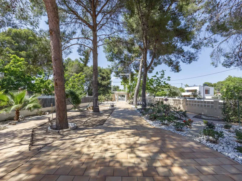 House / Villa for sale in La Canada, Valencia