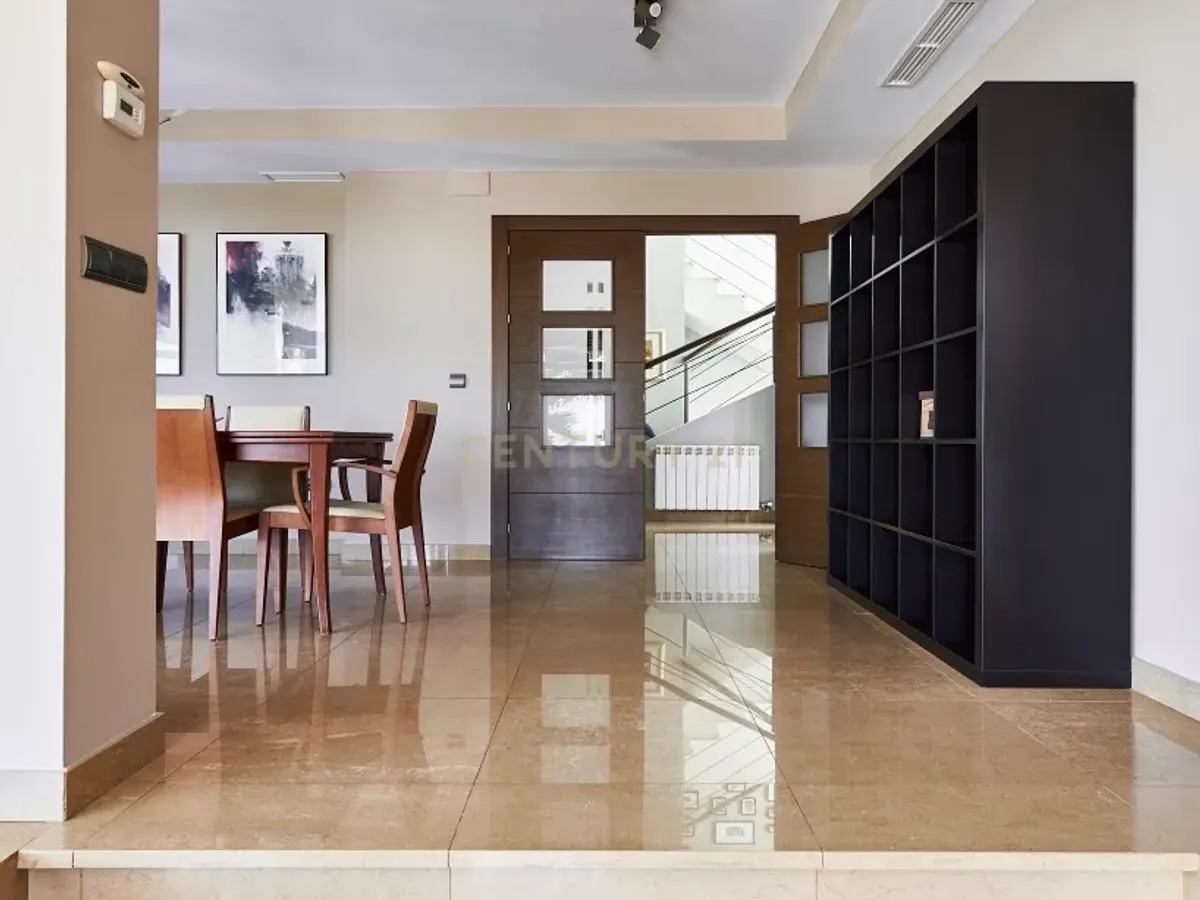 Un hogar para disfrutar de las vistas, la luz y la tranquilidad en La Zubia