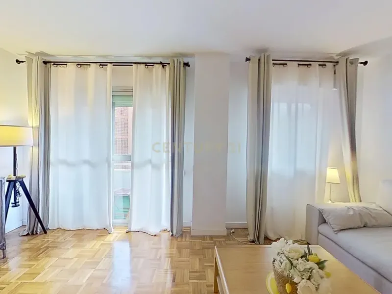 Fantástico Piso en venta en frente al Corte Inglés