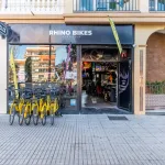 Amplio local comercial en Fuengirola, Málaga 2