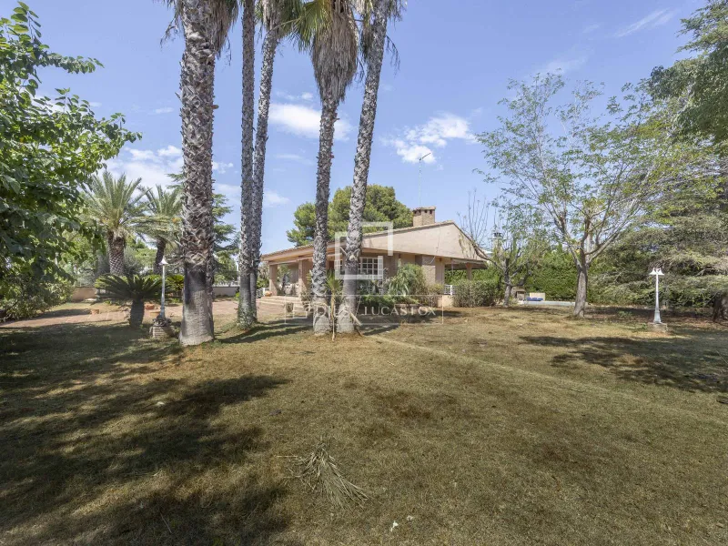 House / Villa for sale in La Canada, Valencia