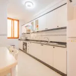 VENDO AMPLIA VIVIENDA LUMINOSA EN ESQUINA 1