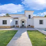 VILLA AMPLIA CON PRIVACIDAD EN NUEVA ANDALUCÍA 1