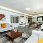 VILLA AMPLIA CON PRIVACIDAD EN NUEVA ANDALUCÍA 9