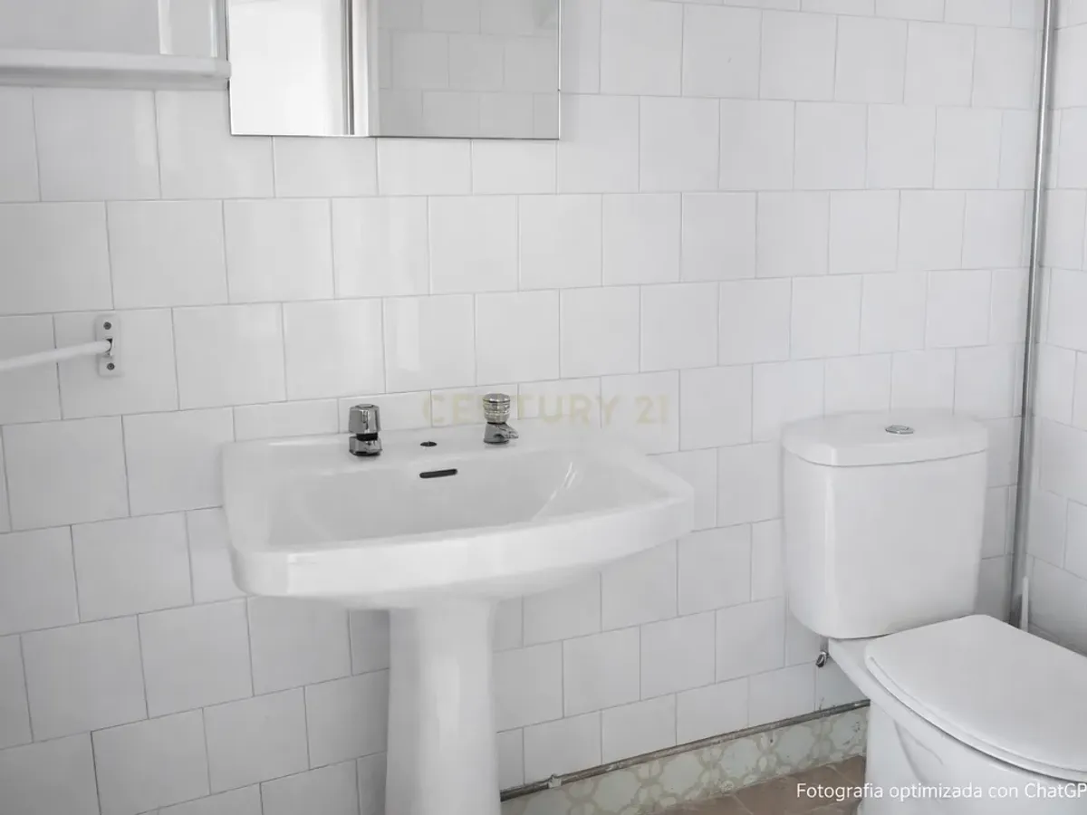 Casa pareada con jardín, terrazas y vistas a Montserrat | Ideal para familias que buscan calidad de vida