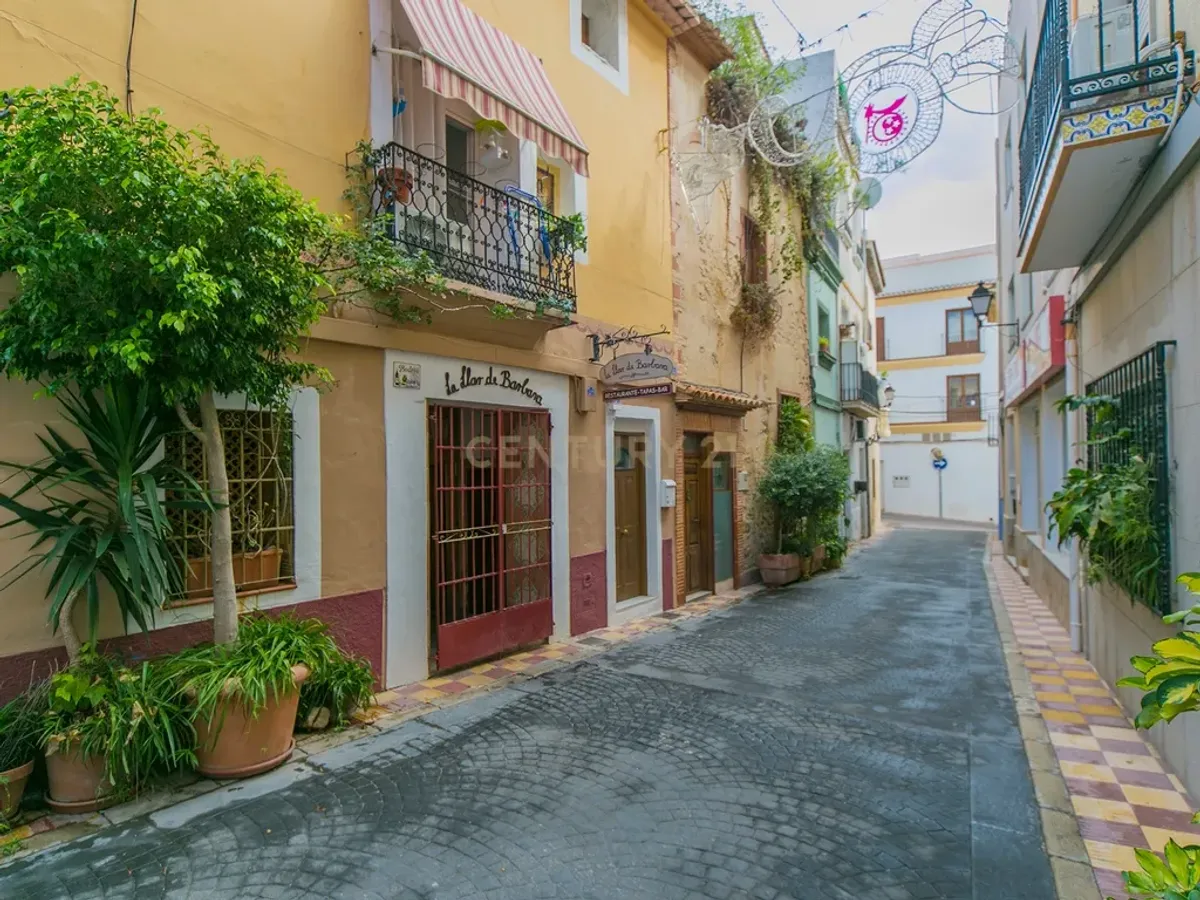 Acogedor apartamento con gran potencial en el corazón del casco antiguo de Calpe