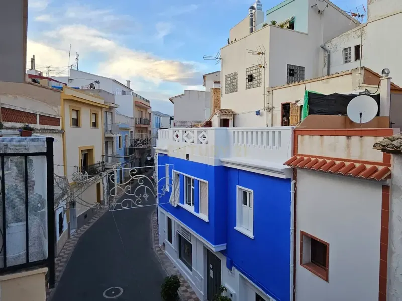 Acogedor apartamento con gran potencial en el corazón del casco antiguo de Calpe