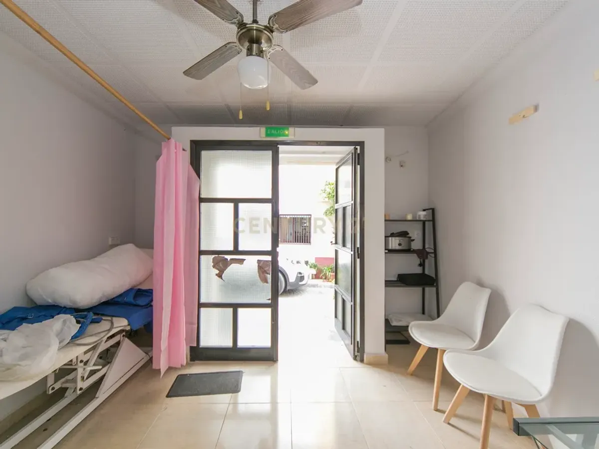 Local comercial con alto potencial de negocio en el centro histórico del casco antiguo de Calpe