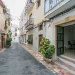 Local comercial con almacén en el centro histórico del casco antiguo de Calpe 1
