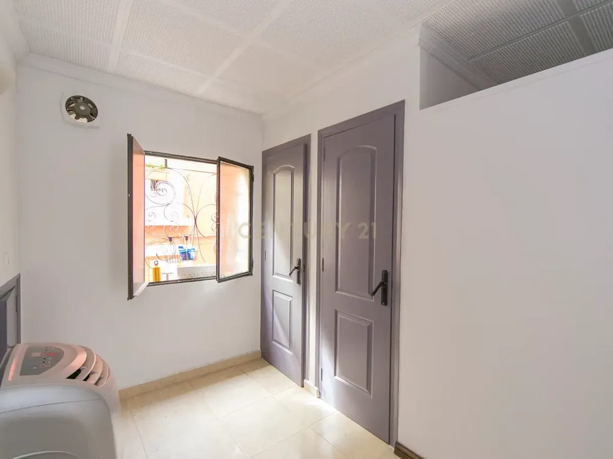 Local comercial con almacén en el centro histórico del casco antiguo de Calpe