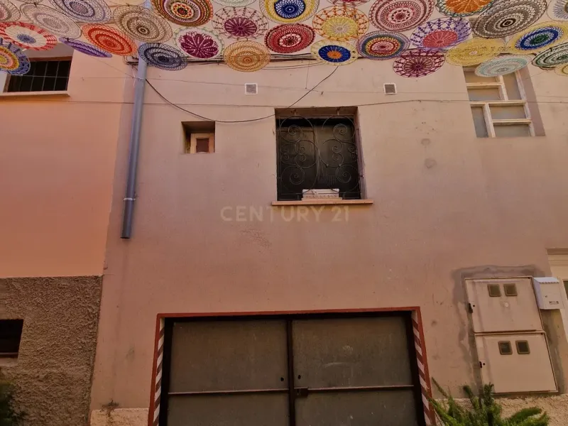 Local comercial con almacén en el centro histórico del casco antiguo de Calpe