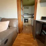 Piso con vistas al mar y la montaña en Mongat, con chimenea y balcón 7