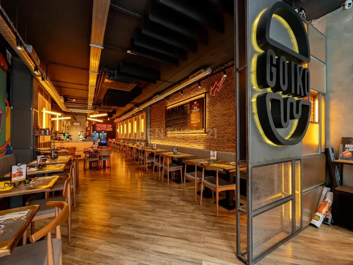 EN VENTA, MAGNÍFICO EDIFICIO REFORMADO EN TRIANA. APTO PARA RIC