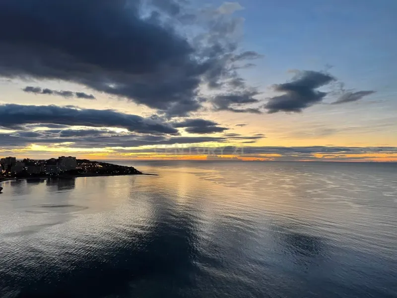 Residencia de lujo en primera linea con vistas infinitas al Mediterráneo - Albufereta, Alicante