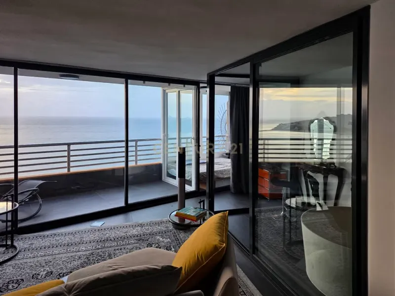 Residencia de lujo en primera linea con vistas infinitas al Mediterráneo - Albufereta, Alicante