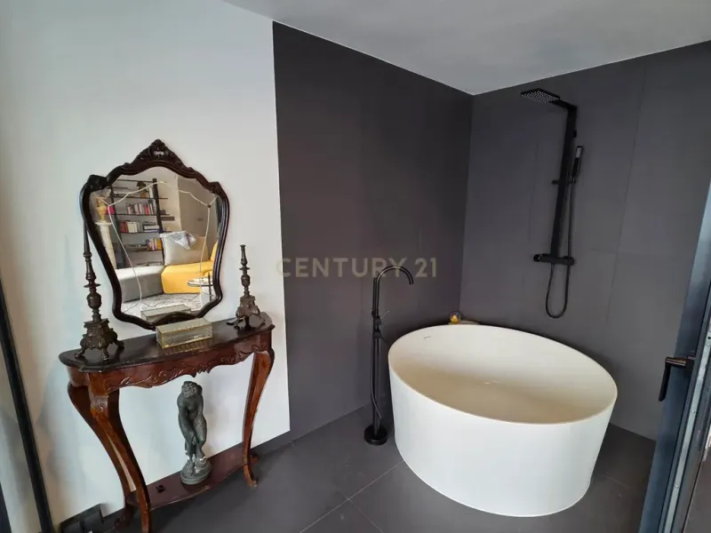 Residencia de lujo en primera linea con vistas infinitas al Mediterráneo - Albufereta, Alicante