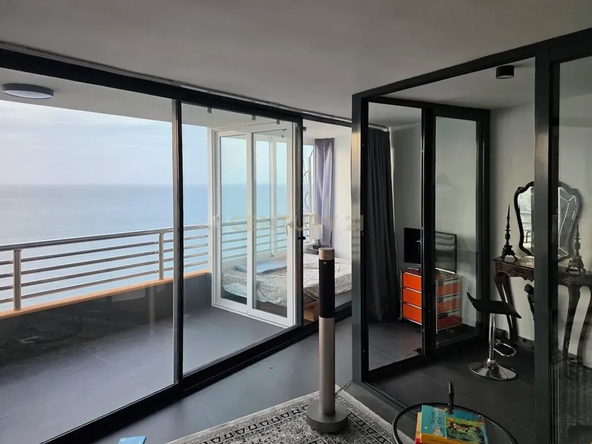 Residencia de lujo en primera linea con vistas infinitas al Mediterráneo - Albufereta, Alicante