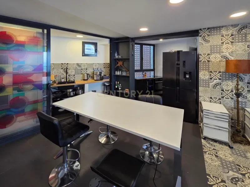 Residencia de lujo en primera linea con vistas infinitas al Mediterráneo - Albufereta, Alicante