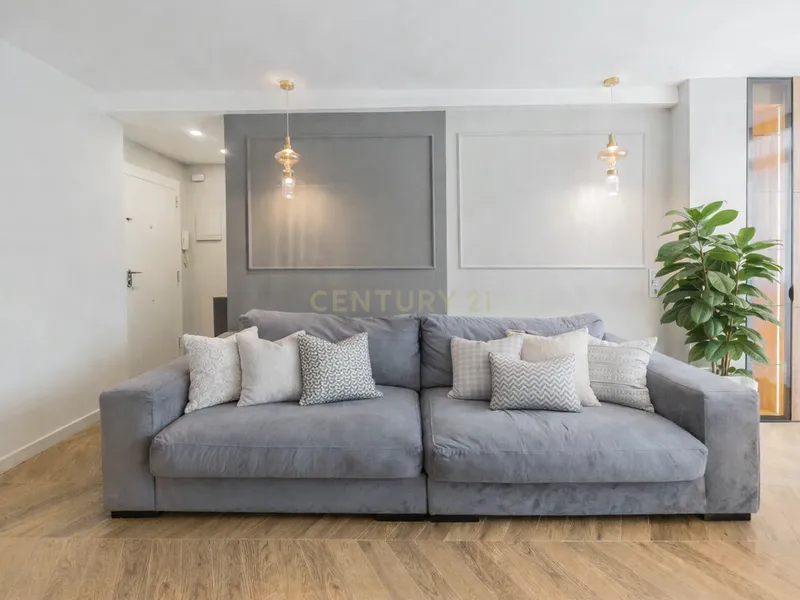 Apartamento reformado a 100 m del mar en Los Boliches