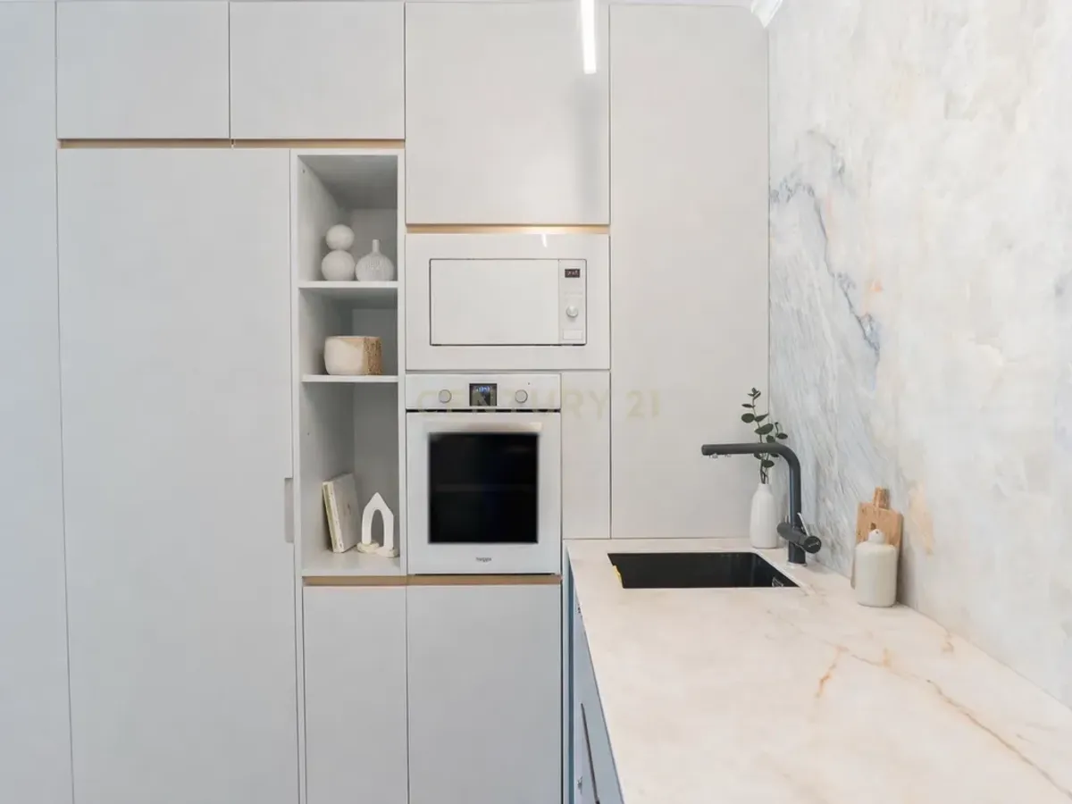 Apartamento reformado a 100 m del mar en Los Boliches