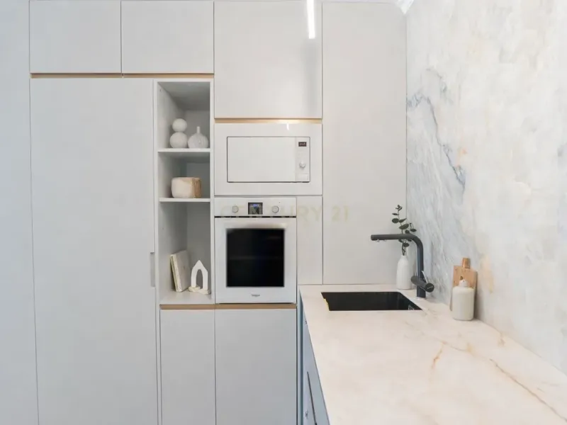 Apartamento reformado a 100 m del mar en Los Boliches