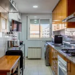 Ático dúplex con terraza solárium, piscina y parking en el Eixample de Sant Joan Despí 8