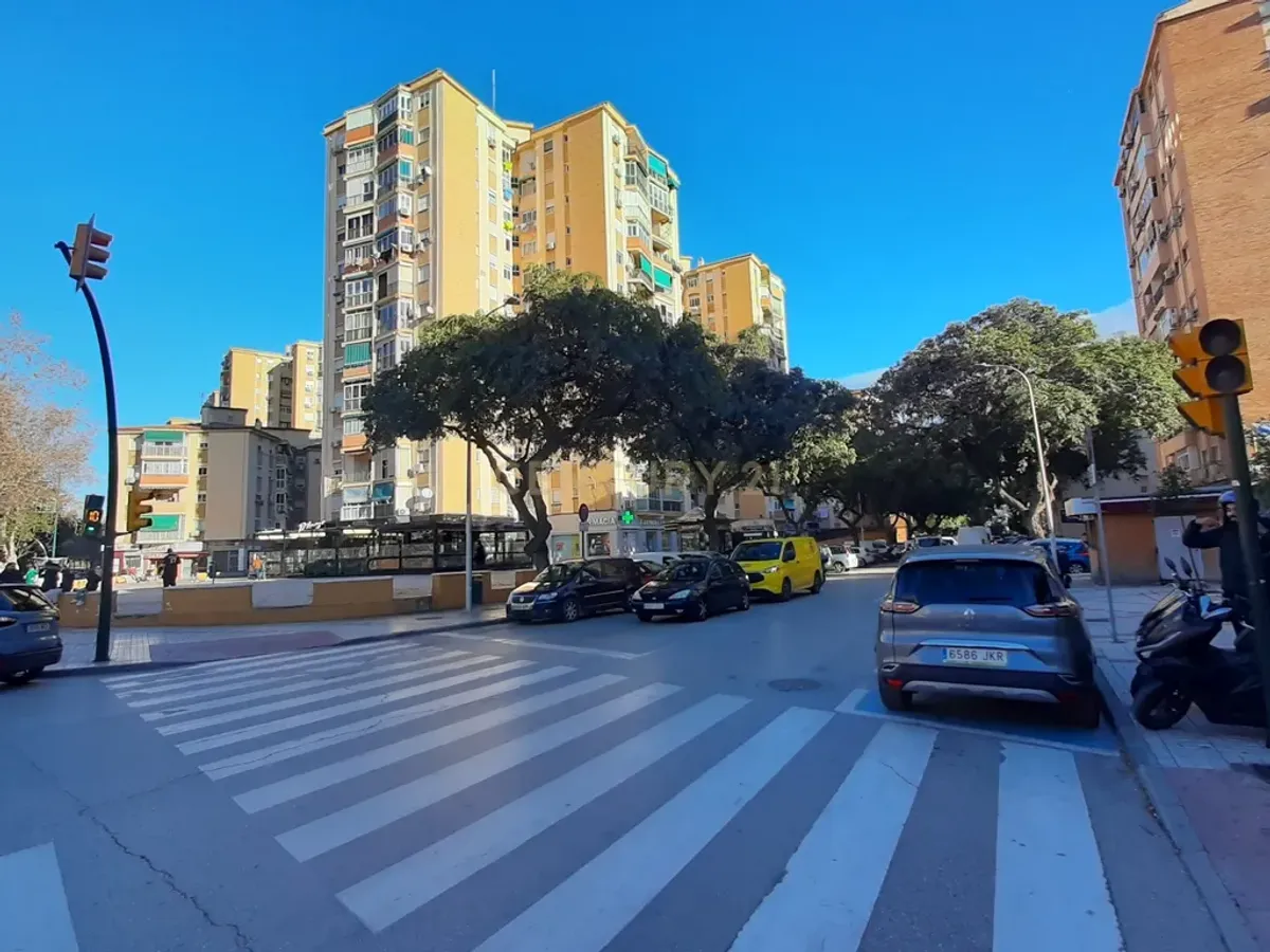 Amplio piso en venta en la Avenida de Europa