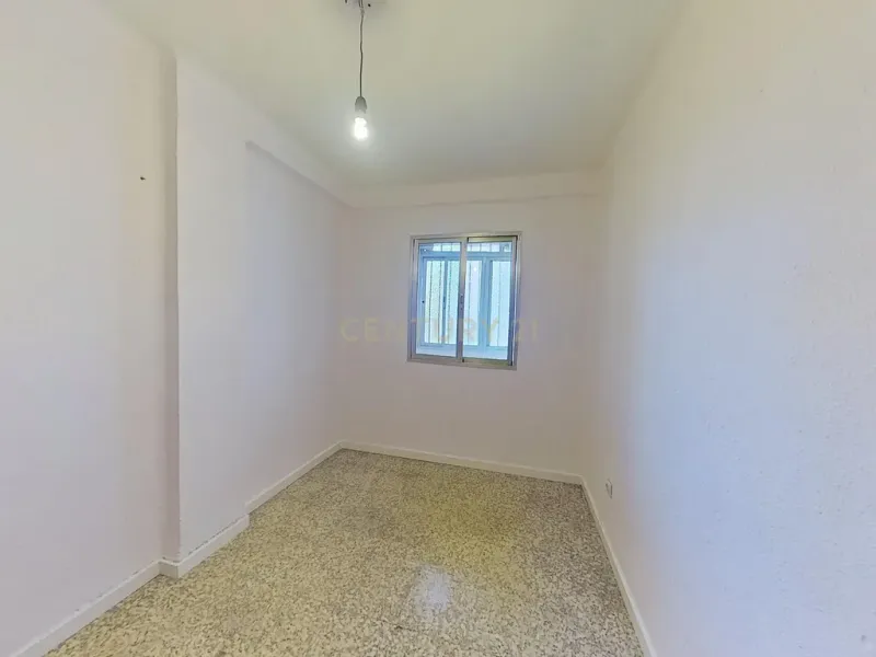 Amplio piso en venta en la Avenida de Europa