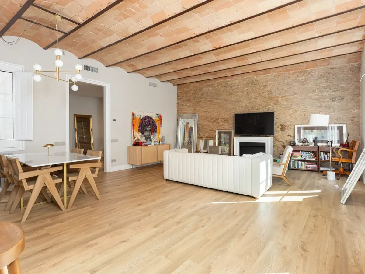 Exclusividad histórica en el corazón del Gòtic – Calle Fusteria