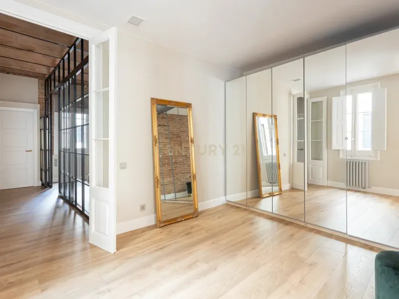 Exclusividad histórica en el corazón del Gòtic – Calle Fusteria