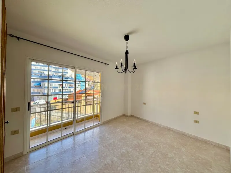 COQUETO Y LUMINOSOSO PISO CON VISTAS AL MAR EN CALETILLAS, CANDELARIA