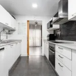 Amplio piso en Hostalric, Girona con vistas a la ciudad 2