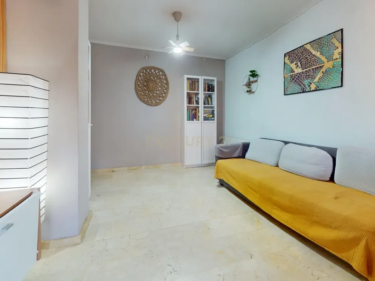 Piso en la  Avenida de Madrid,  en Azuqueca de Henares