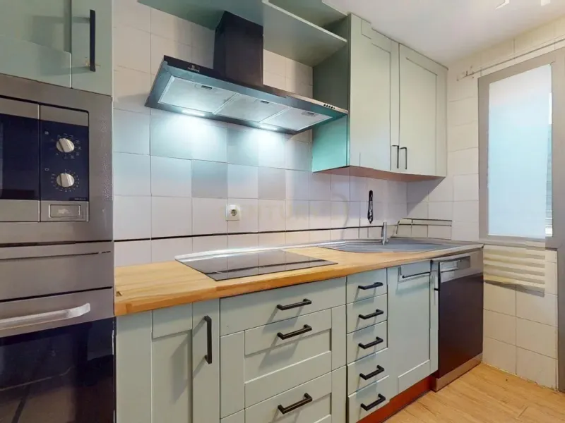 Piso en la  Avenida de Madrid,  en Azuqueca de Henares