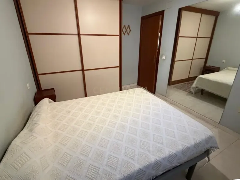 Oportunidad de inversión en el Casco Antiguo de Cáceres, apartamento con piscina, jardín y garage.