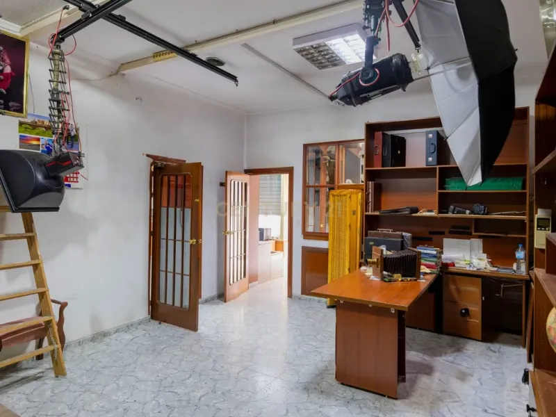 ¿SUEÑAS CON TU PROPIO NEGOCIO? ESTE LOCAL EN MOTRIL ES LA SEÑAL!