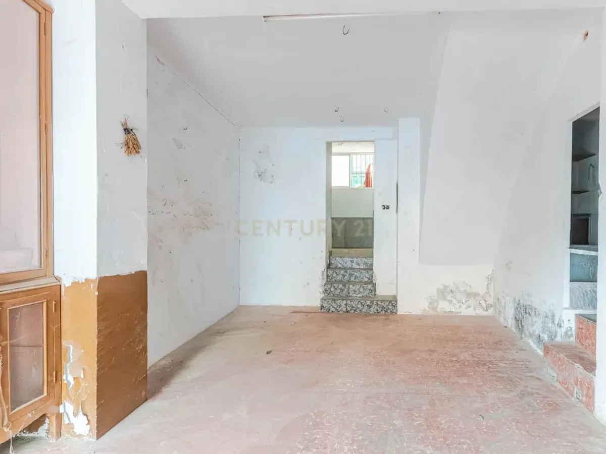 Casa para reformar en Velez de Benaudalla