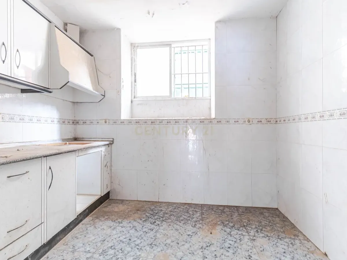 Casa para reformar en Velez de Benaudalla