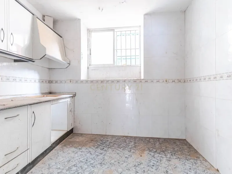 Casa para reformar en Velez de Benaudalla