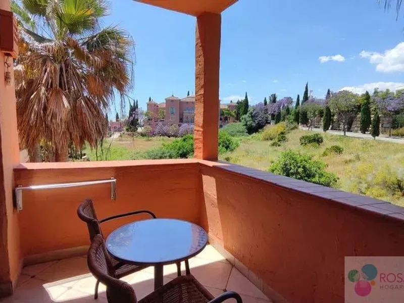 For sale of apartment in Benahavís, Bel Air