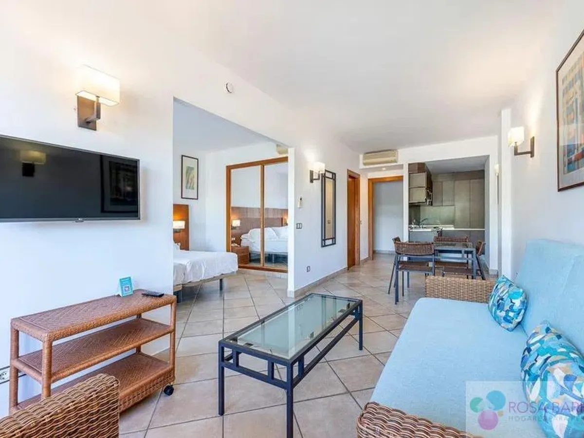 For sale of apartment in Benahavís, Bel Air