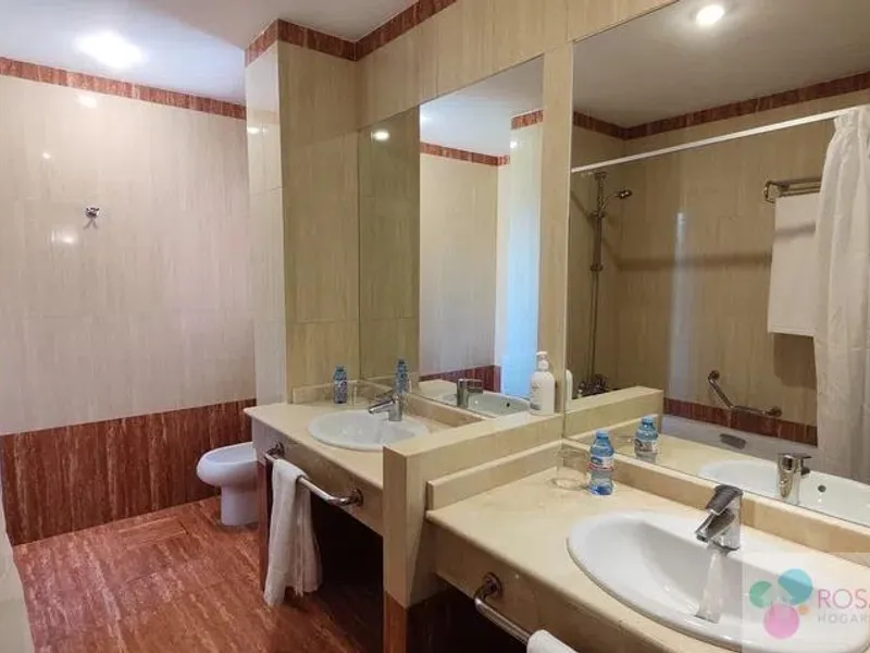 For sale of apartment in Benahavís, Bel Air