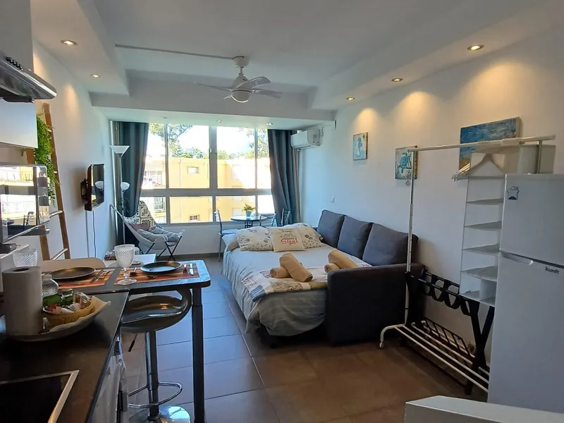 For sale of study in Estepona, La Resinera