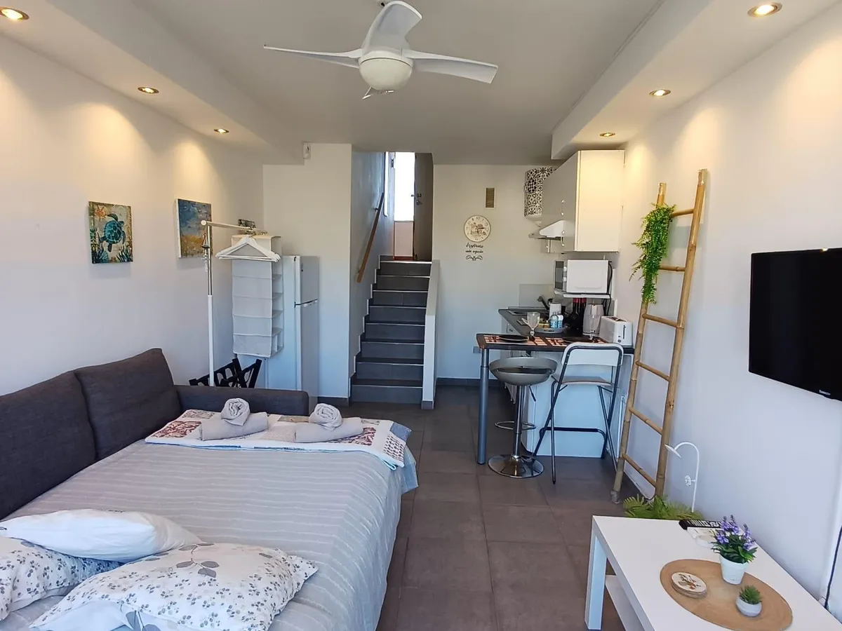 For sale of study in Estepona, La Resinera