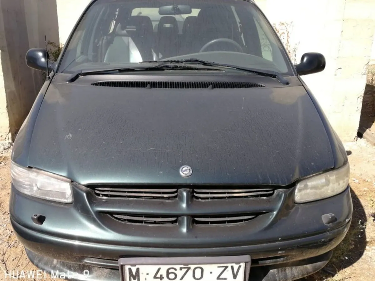 CHRYSLER GRAND VOYAGER 3.8i 4WD.LIMITED 2.001.